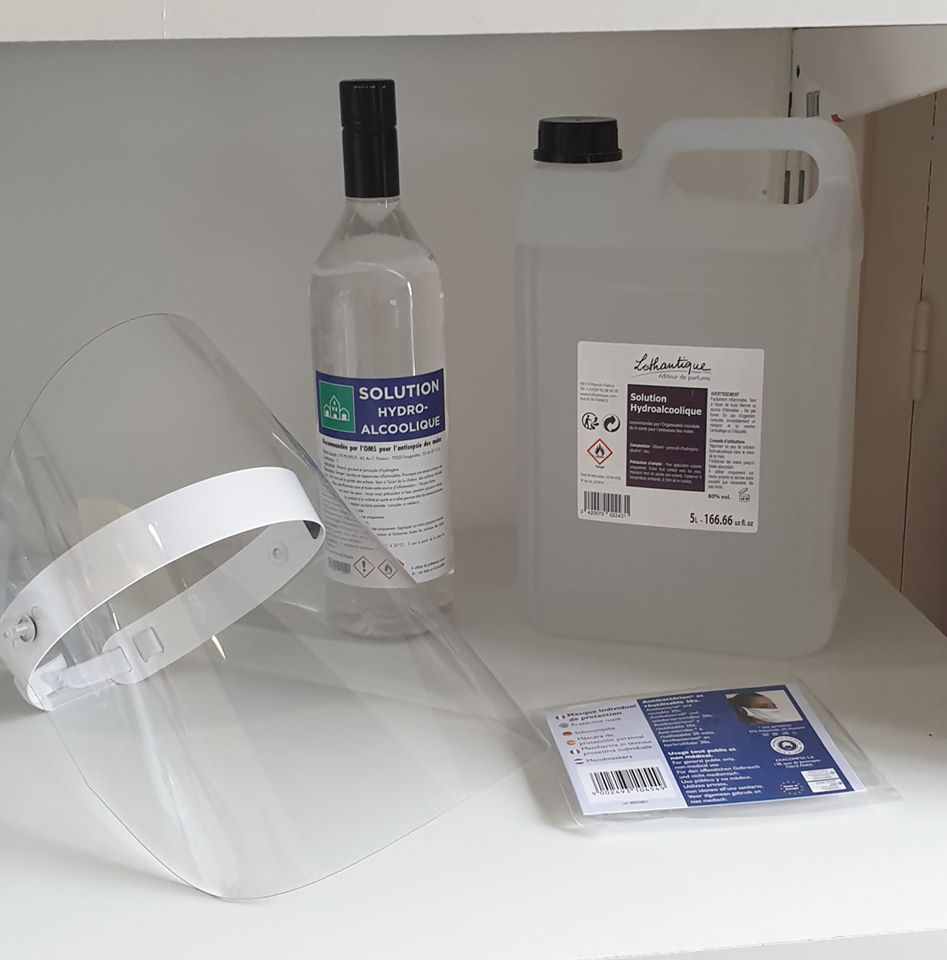visière, gel, masques, solutions hydroalcooliques